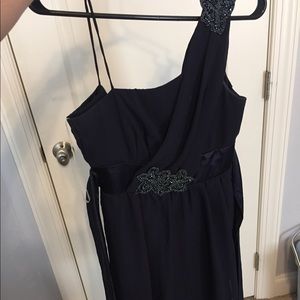 One shoulder dress